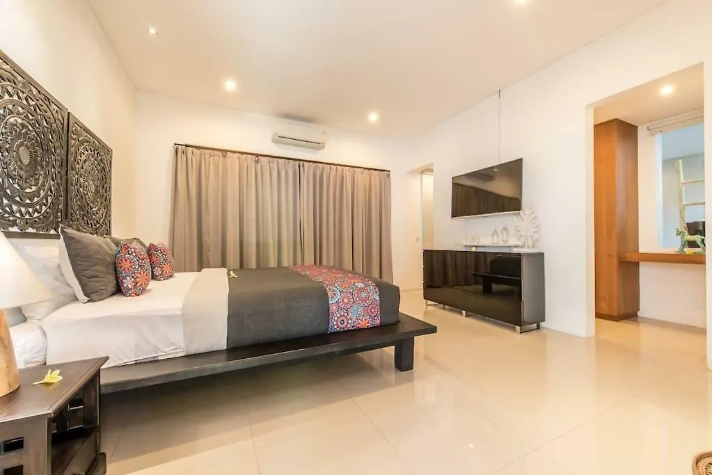 Villa Manis, Luxury 3 Bedroom Heart Of Seminyak Indonesia