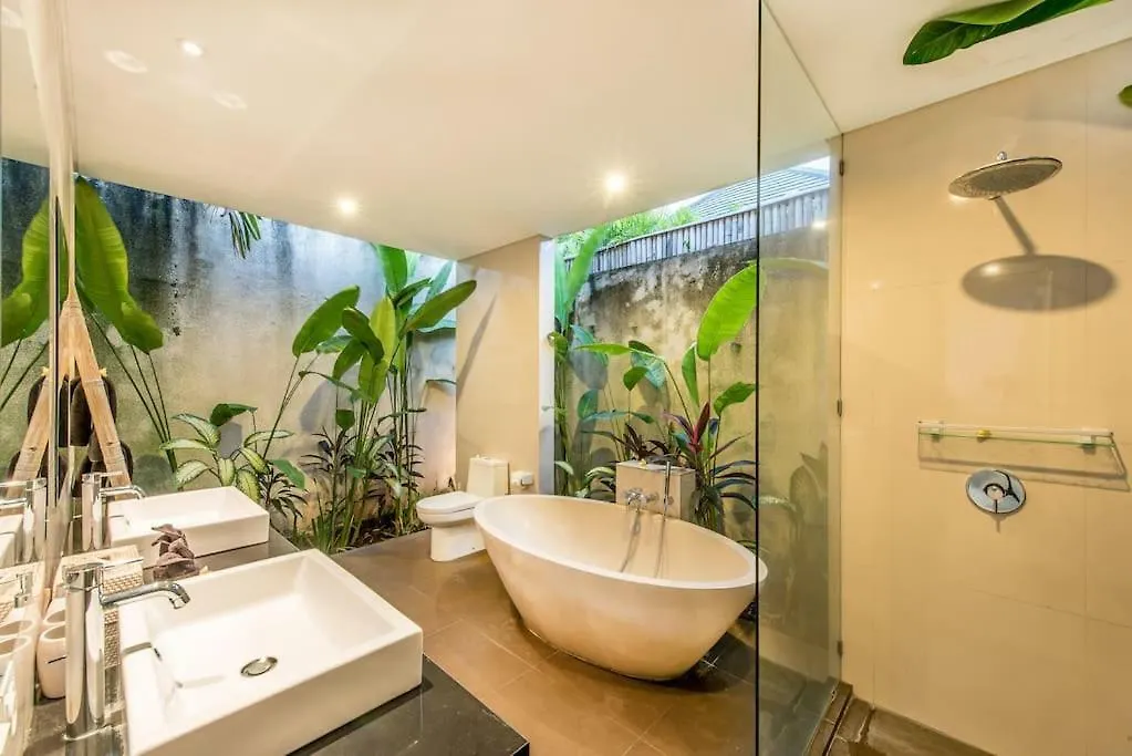 Manis, Luxury 3 Bedroom Heart Of Seminyak Seminyak (Bali)