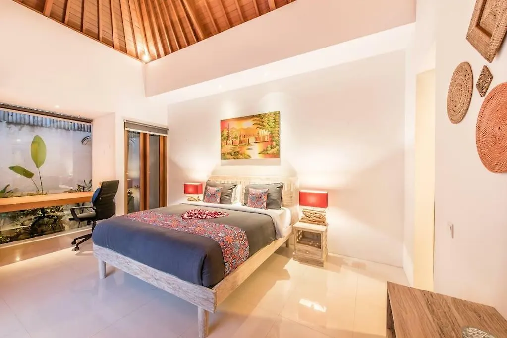 Manis, Luxury 3 Bedroom Heart Of Seminyak Villa